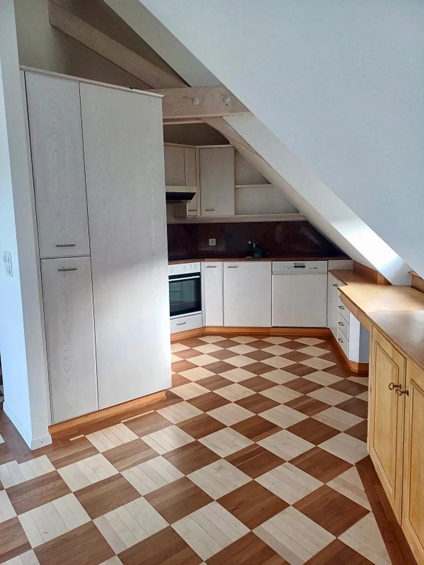 Einzigartige Dachwohnung im Loft-Stil - Foto 7 von 17