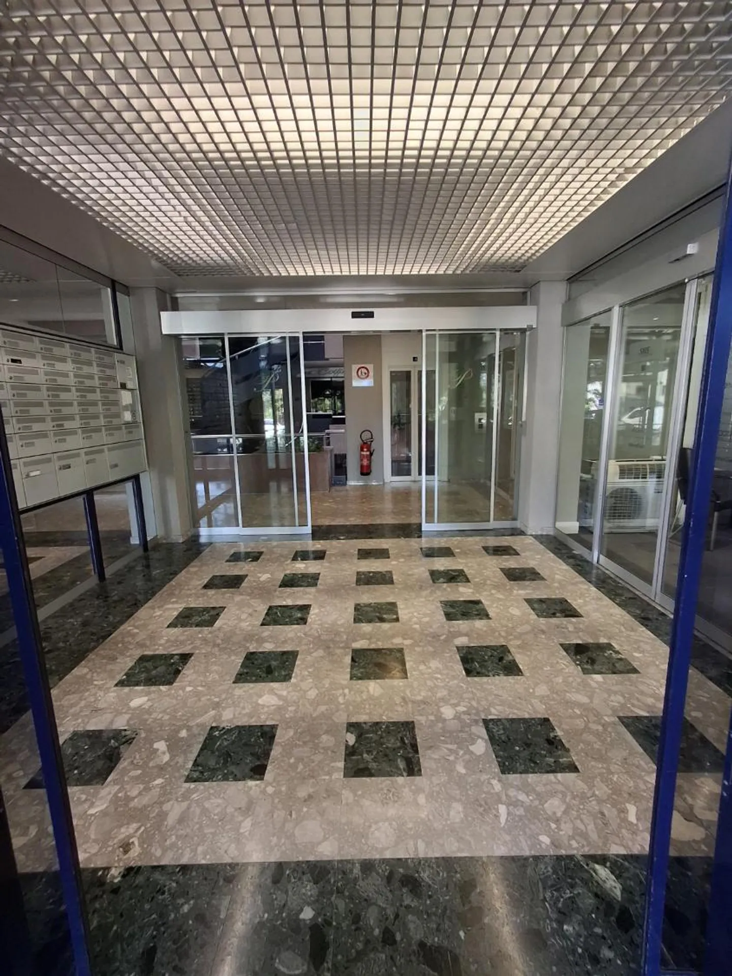 Espace Commercial à Lutry - Photo 3 sur 7