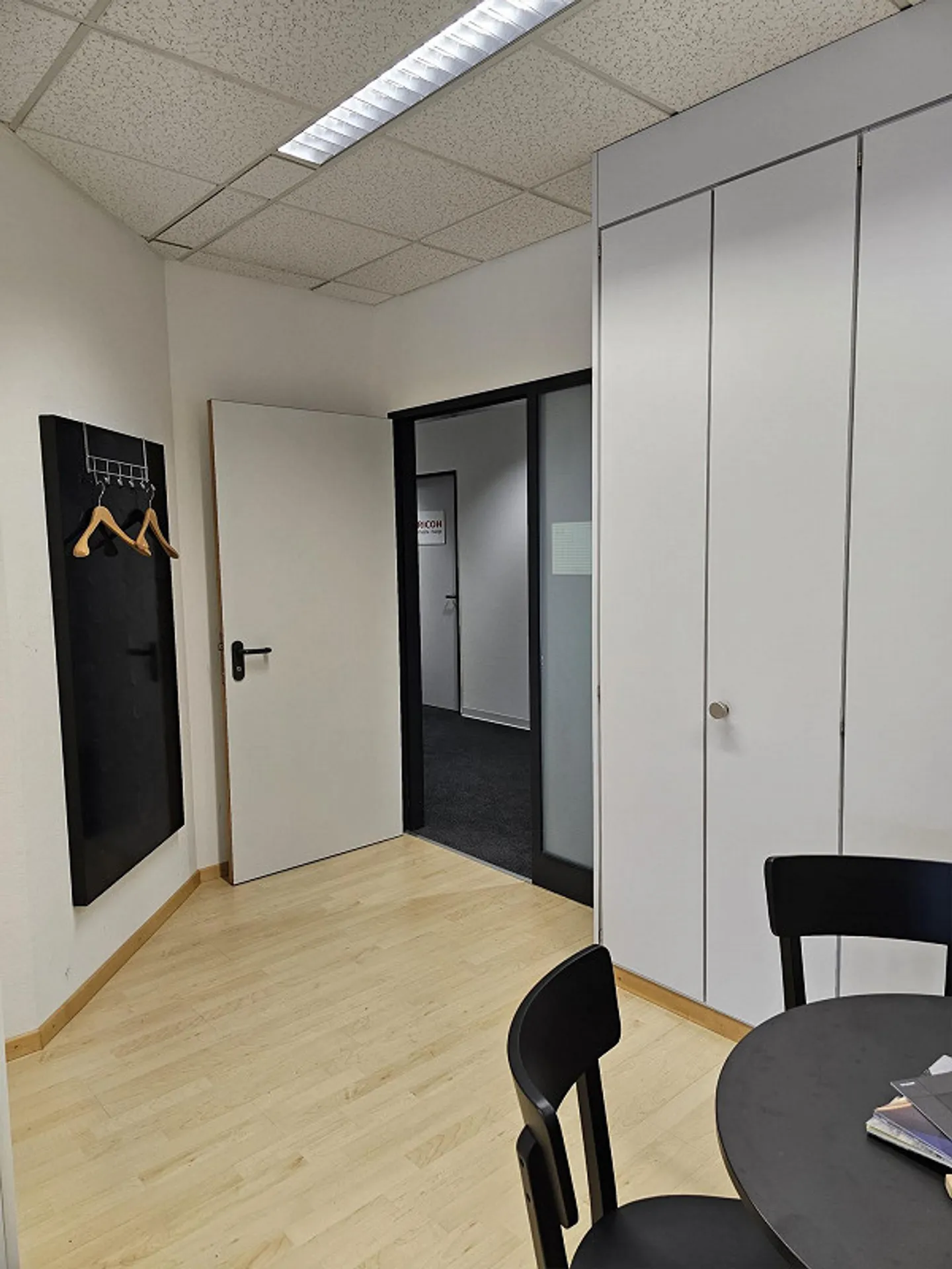 Superficie ufficio in posizione centrale - Foto 6 di 18