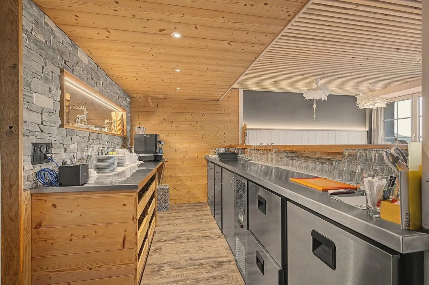 Great investment property: 1a gastronomy and 3 beautiful apartments - Photo 6 of 9