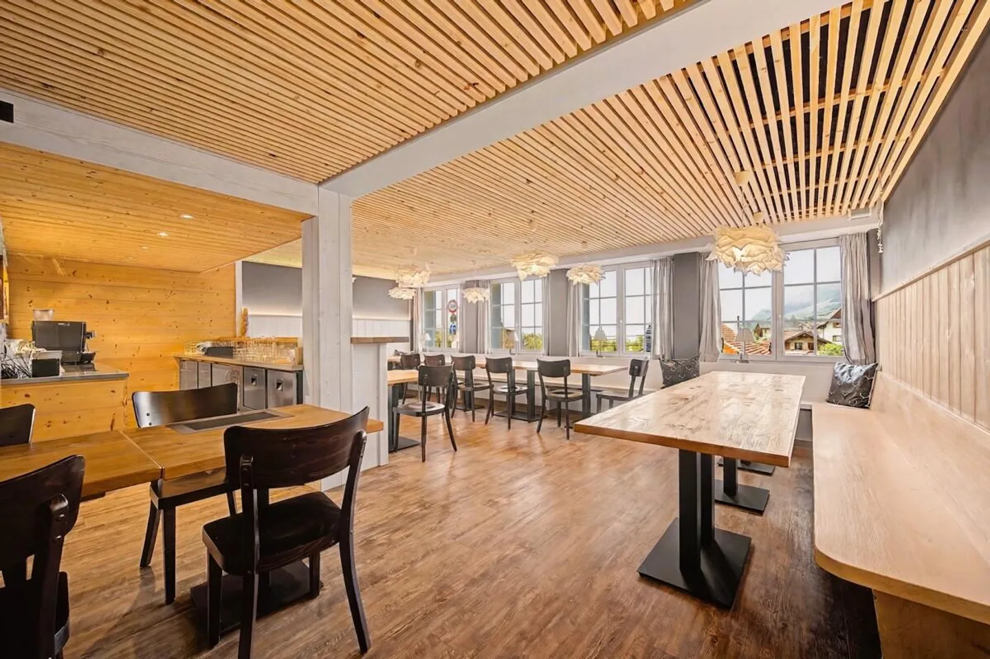 Great investment property: 1a gastronomy and 3 beautiful apartments - Photo 7 of 9