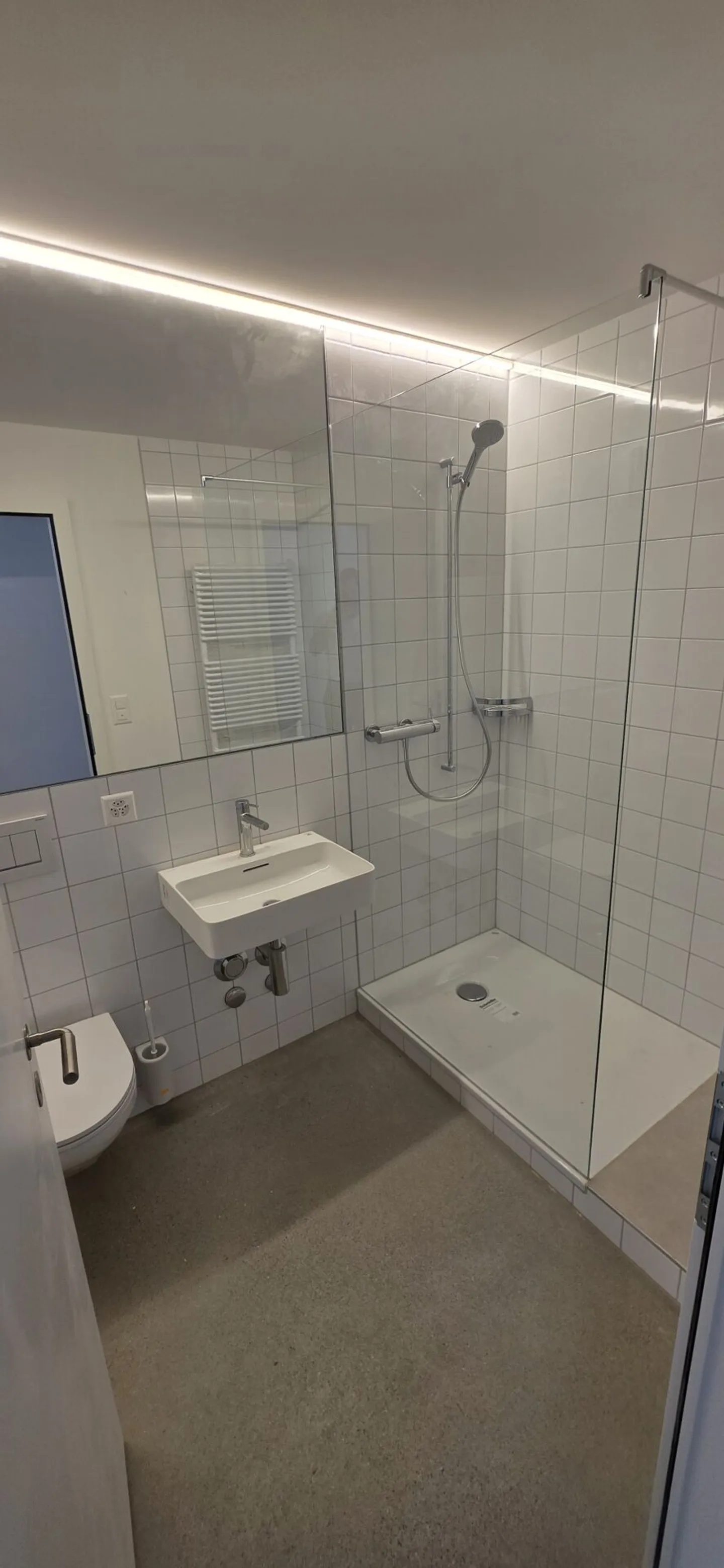 Appartement duplex 3.5 pièces neuf à Thörishaus à louer ! - Photo 1 sur 12