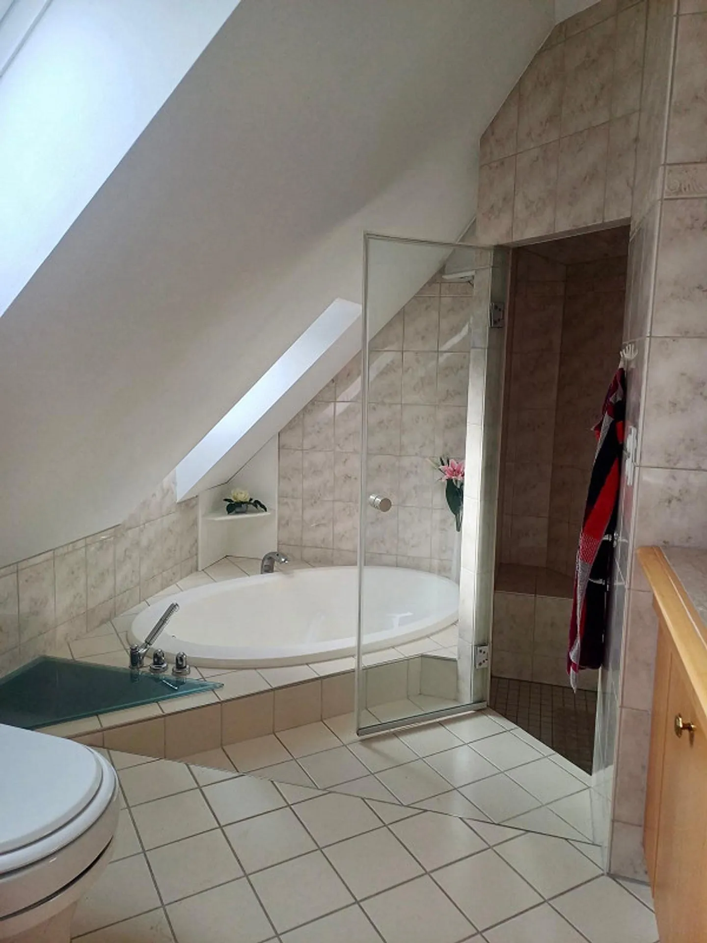 Einzigartige Dachwohnung im Loft-Stil - Foto 11 von 17