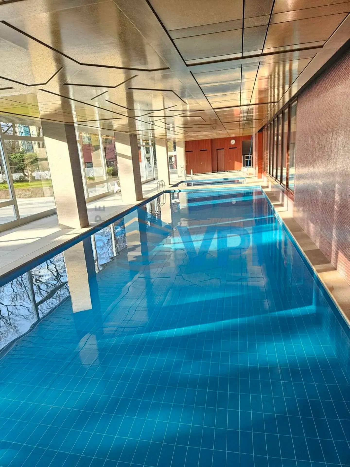 Appartement avec piscines & jardin privé - Photo 6 sur 10