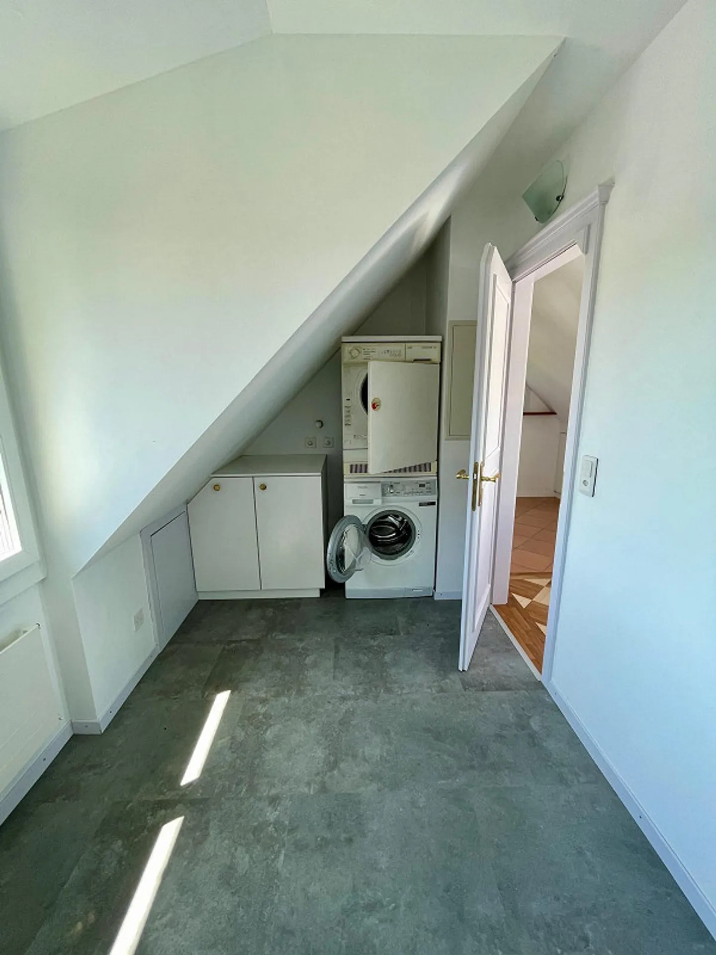 Einzigartige Dachwohnung im Loft-Stil - Foto 15 von 17