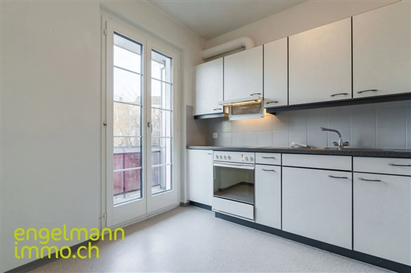 2.5 Room Apartment - Photo 3 of 10