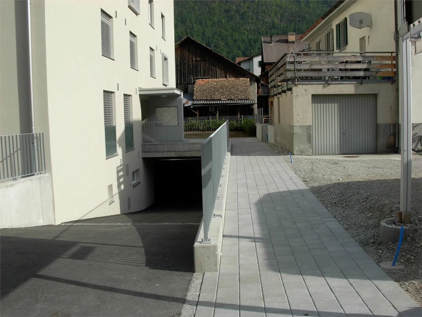 Appartamento spazioso e moderno di 4,5 stanze in affitto - Foto 10 di 14