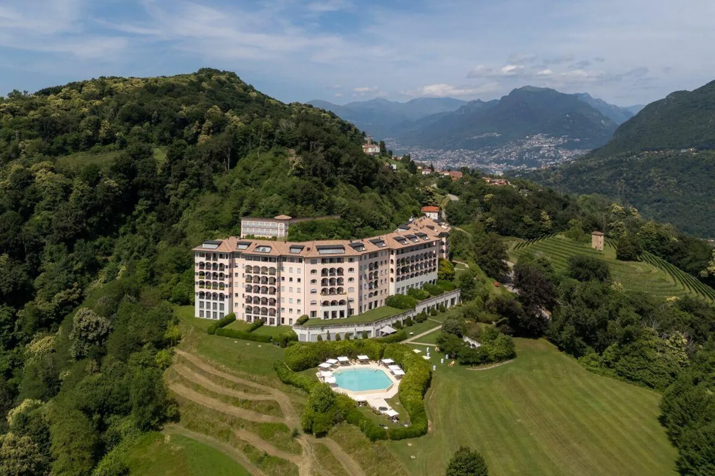 Luxury Apartment in the Collina d'Oro Resort - Photo 2 of 22