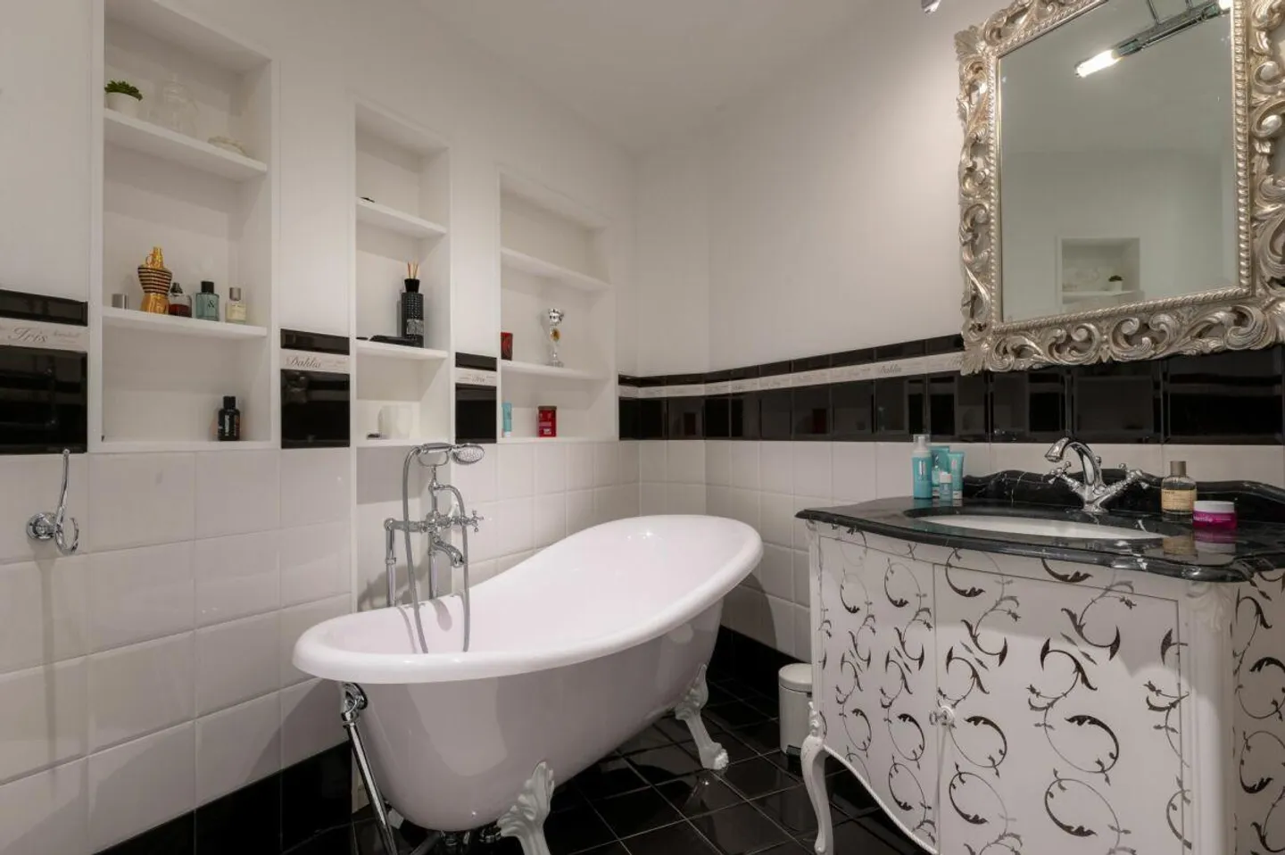 Luxury Apartment in the Collina d'Oro Resort - Photo 17 of 22