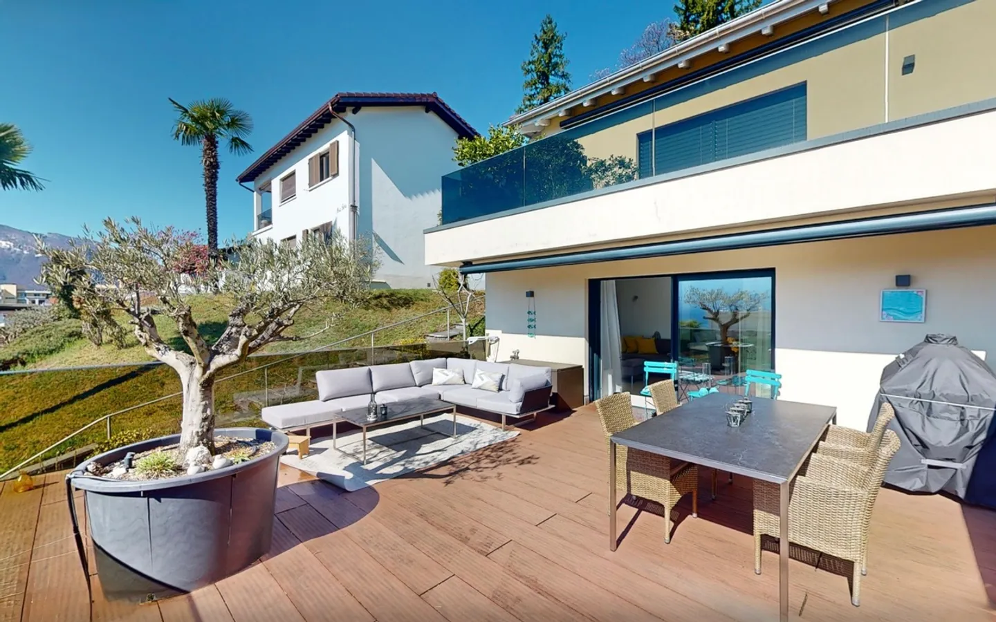 Appartamento con Terrazza a Locarno - Foto 2 di 21