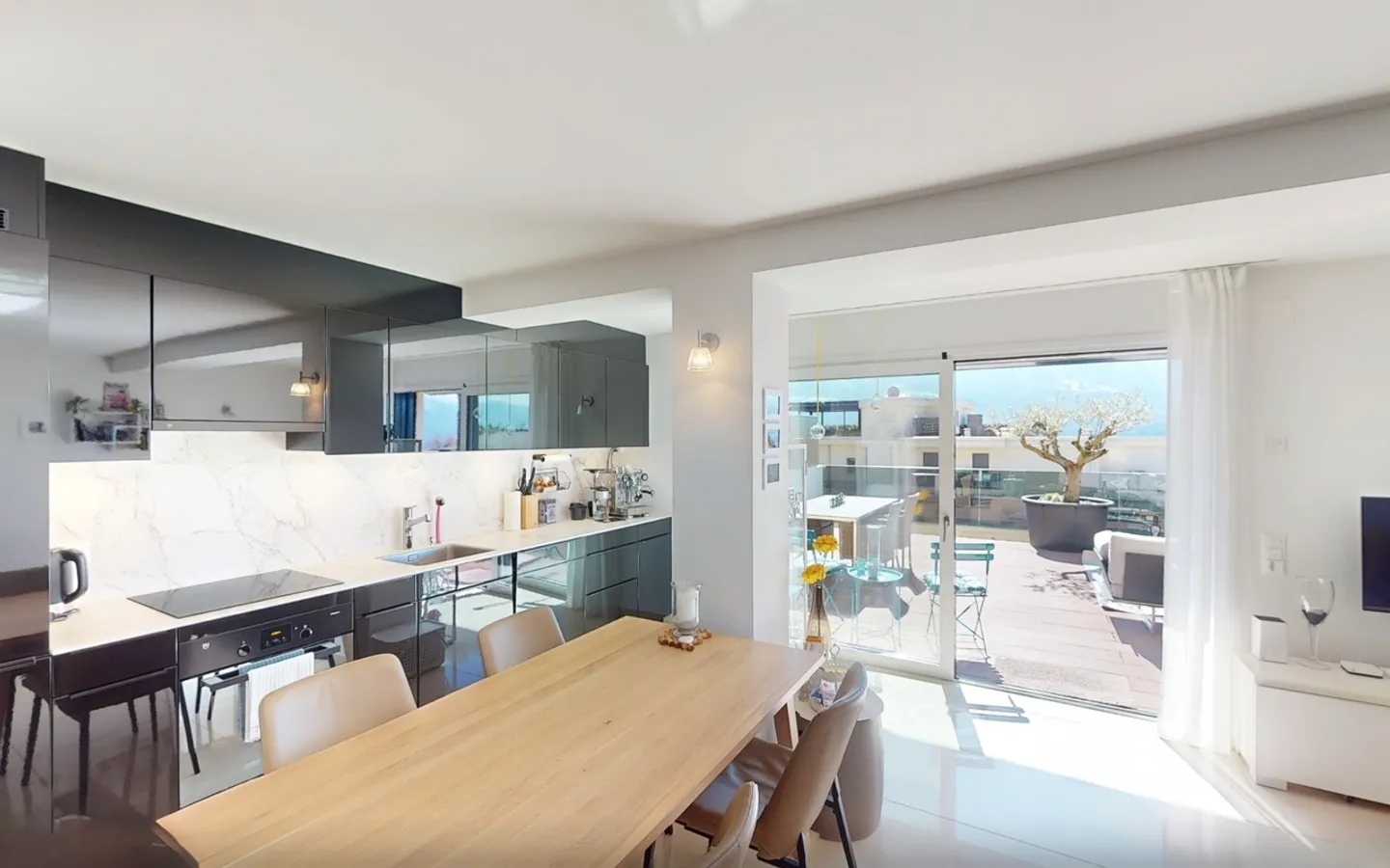 Appartamento con Terrazza a Locarno - Foto 7 di 21