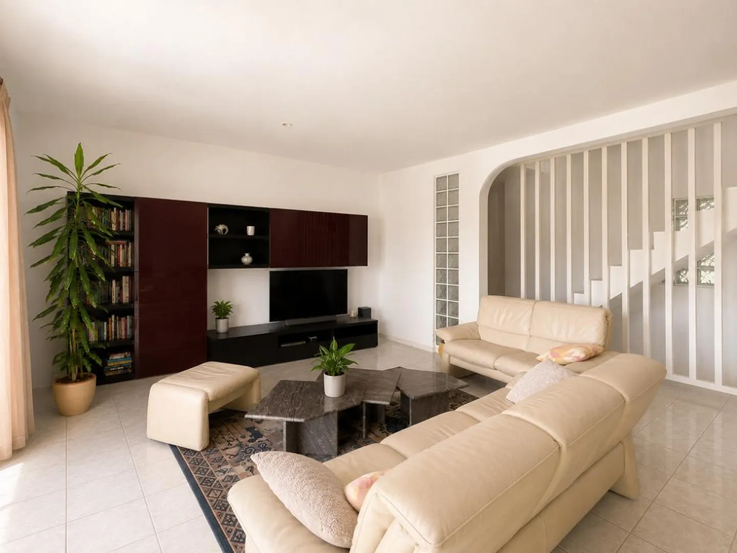 VACALLO - FOR SALE BRIGHT PROPERTY WITH PRIVATE GARDEN - Photo 3 of 13