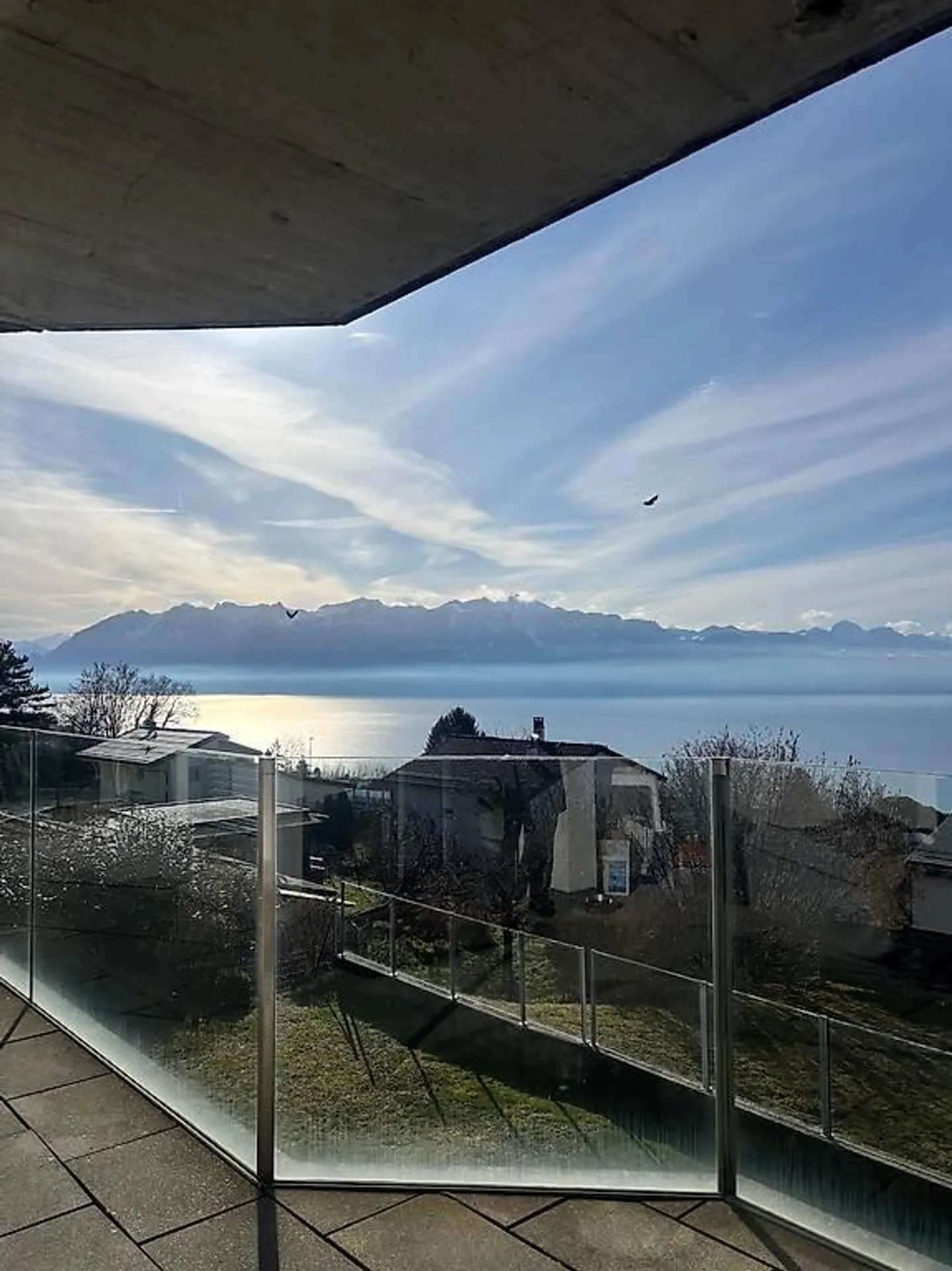 Magnificent 5.5 Room Apartment 3700fr in Lutry - Photo 3 of 5