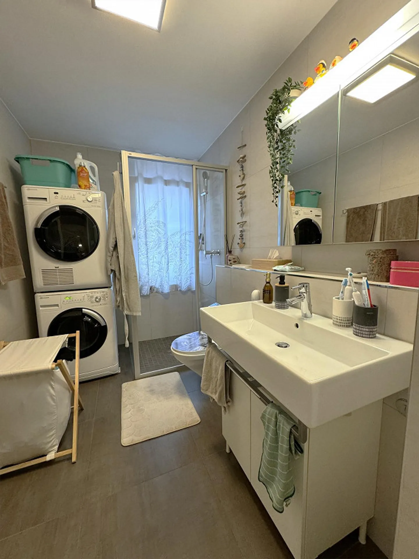 3 1/2 - Room Condominium in a Central Location - Photo 5 of 13