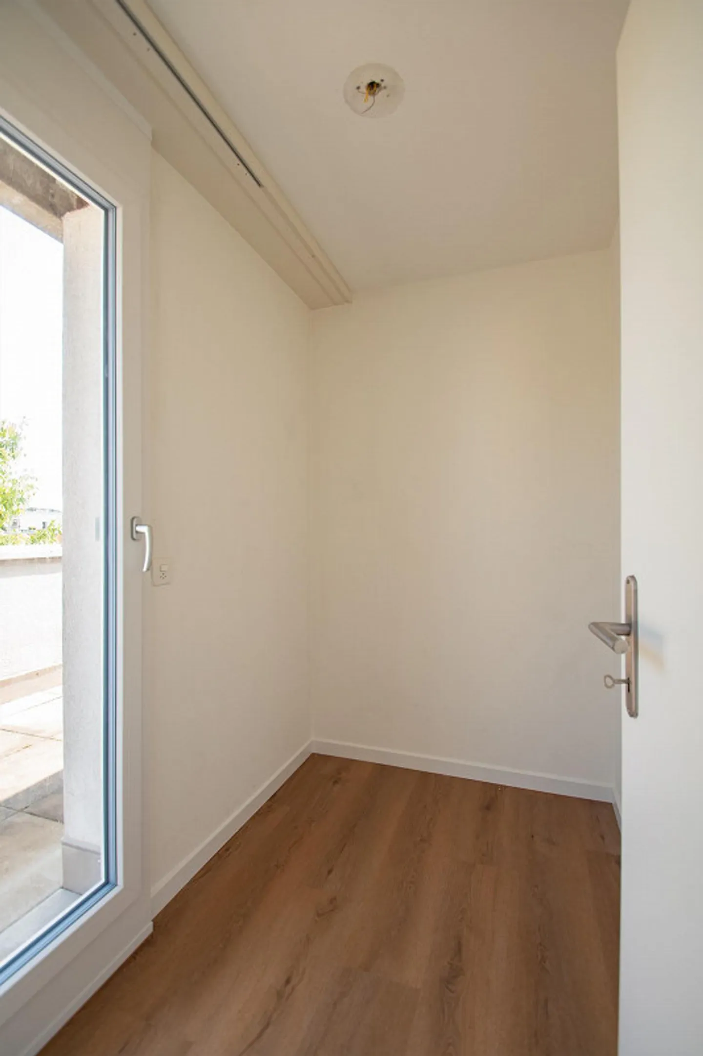 4 1/2 Room Penthouse Apartment with Surrounding Roof Terrace - Photo 5 of 15