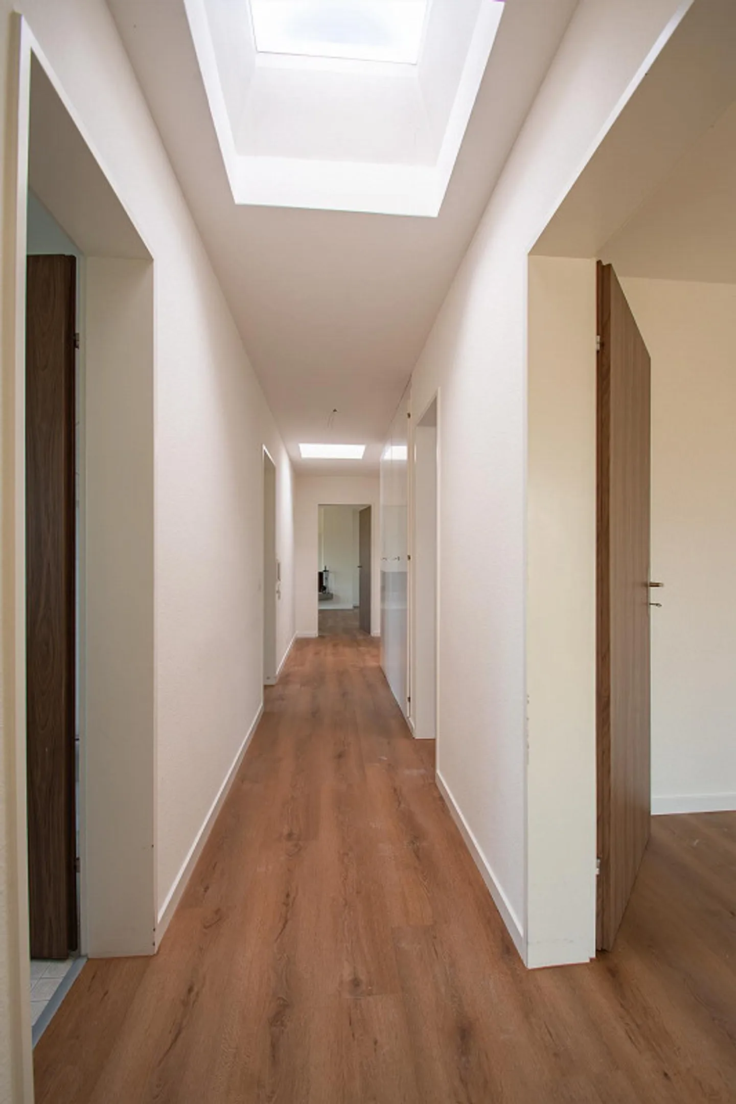 4 1/2 Room Penthouse Apartment with Surrounding Roof Terrace - Photo 6 of 15