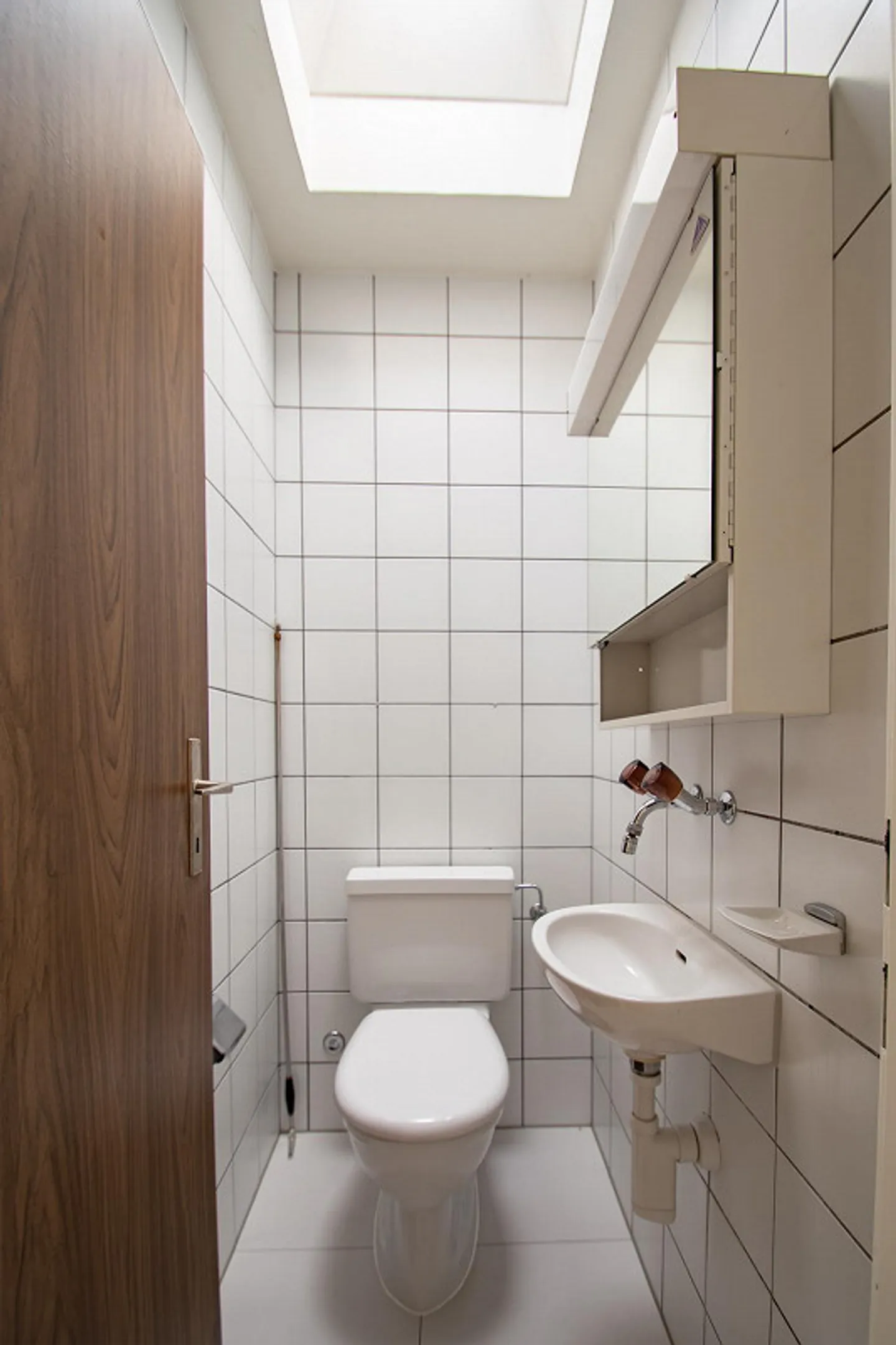 4 1/2 Room Penthouse Apartment with Surrounding Roof Terrace - Photo 12 of 15
