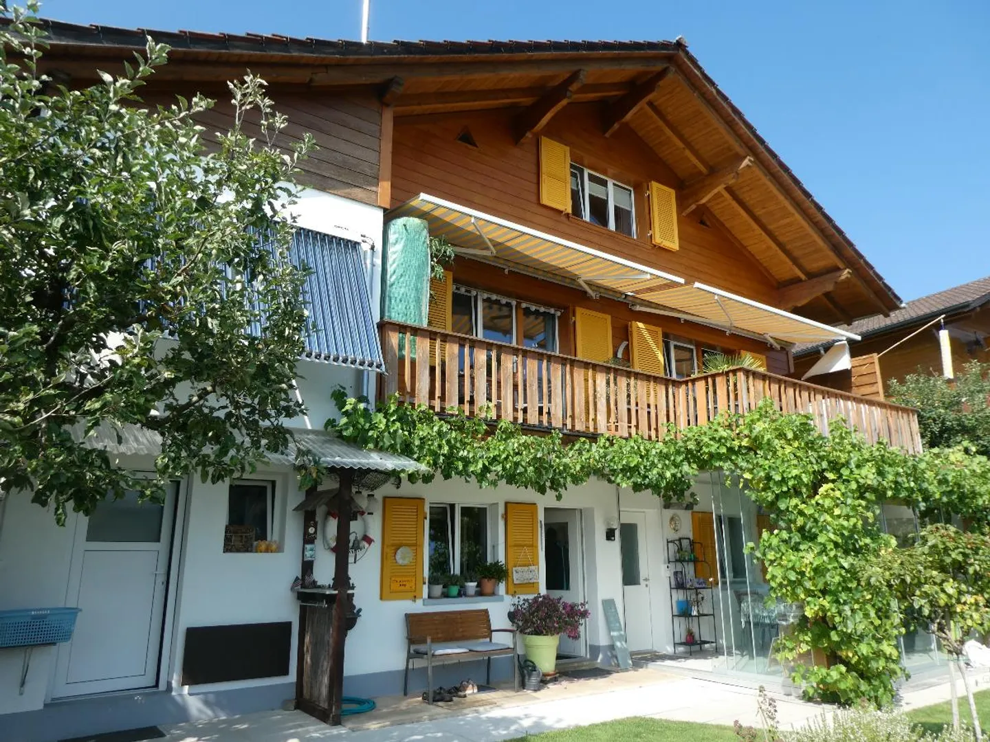 «3.5 Zimmer Chalet» - Foto 1 von 5