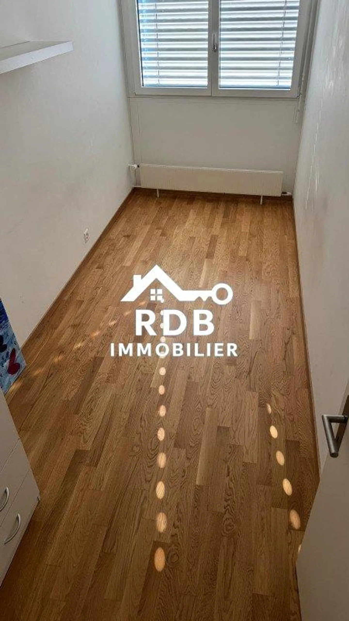 Appartement de 5 pièces au 4ème étage situé à Acacias 1227 - Photo 4 sur 8