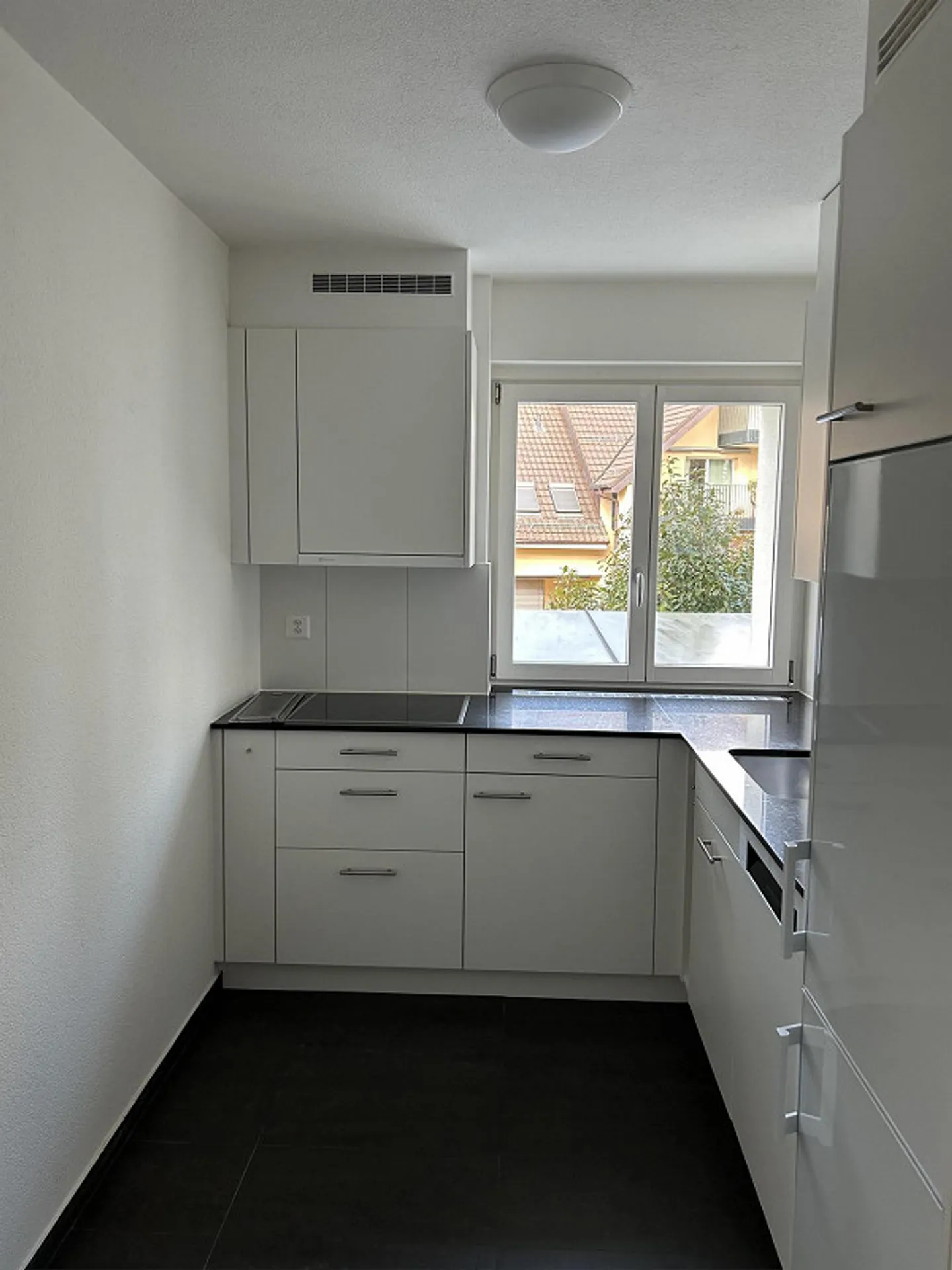 Moderno appartamento di 3,5 locali in affitto a Kloten! - Foto 2 di 7