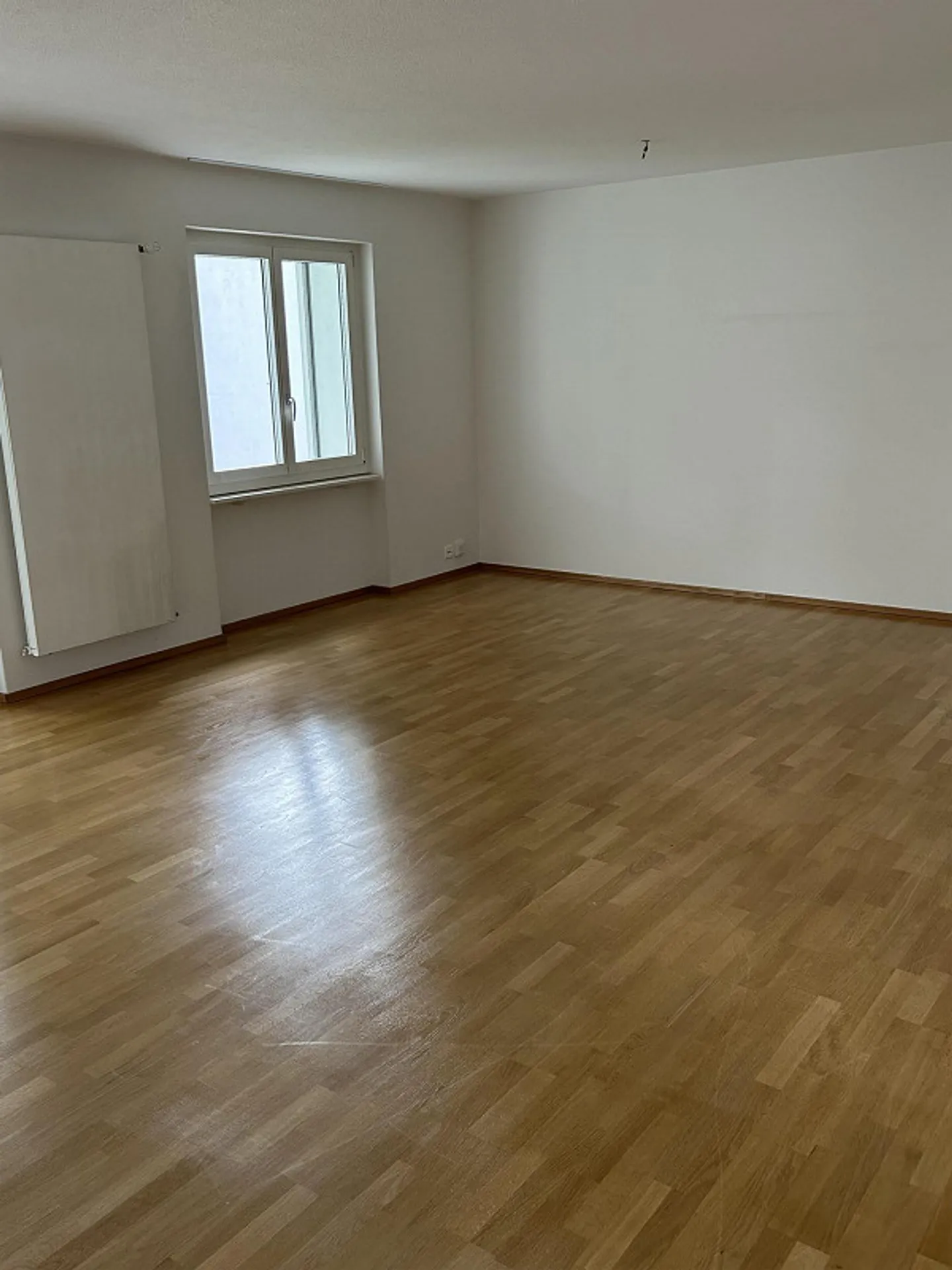 Moderno appartamento di 3,5 locali in affitto a Kloten! - Foto 3 di 7