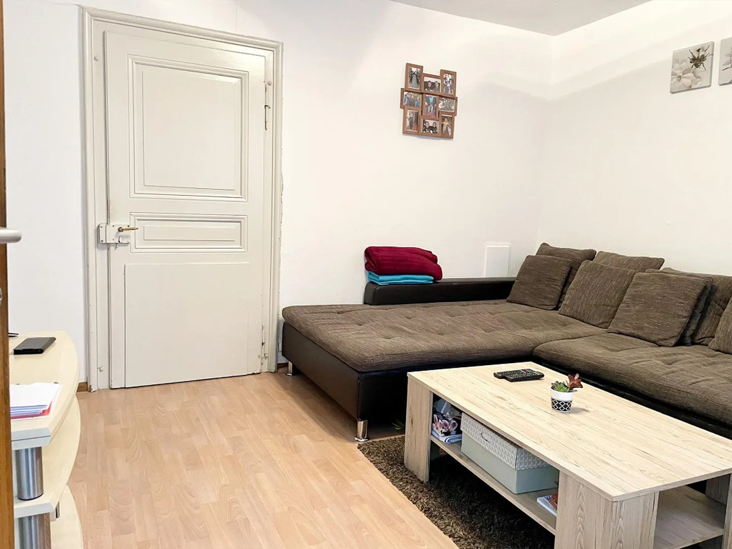 Close to Public Transport - 2-Room Apartment 50m2 in Central Location in Oberwil - Photo 7 of 9
