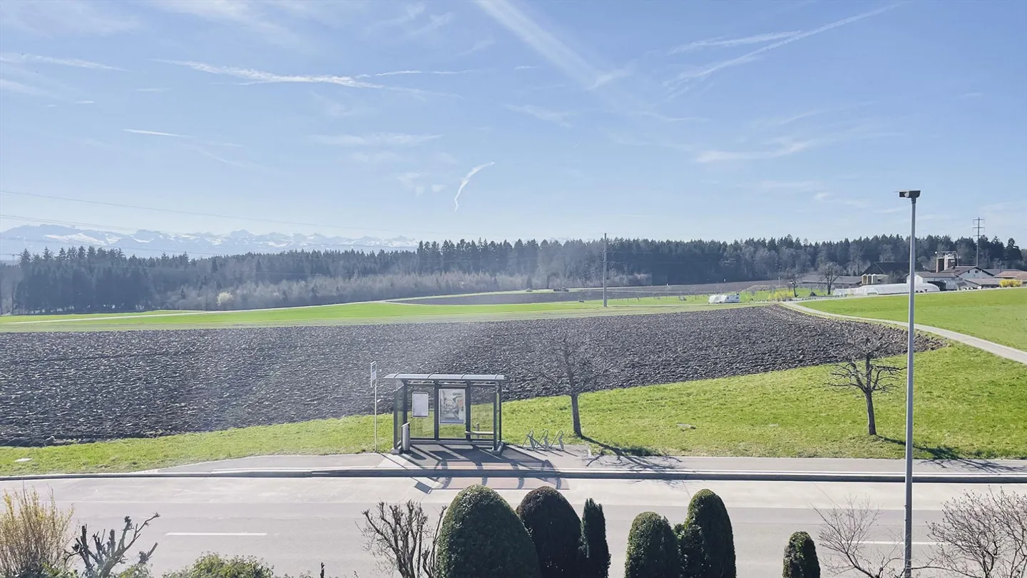 Sogno abitativo continuamente ristrutturato con molto spazio e vista panoramica - Foto 15 di 16