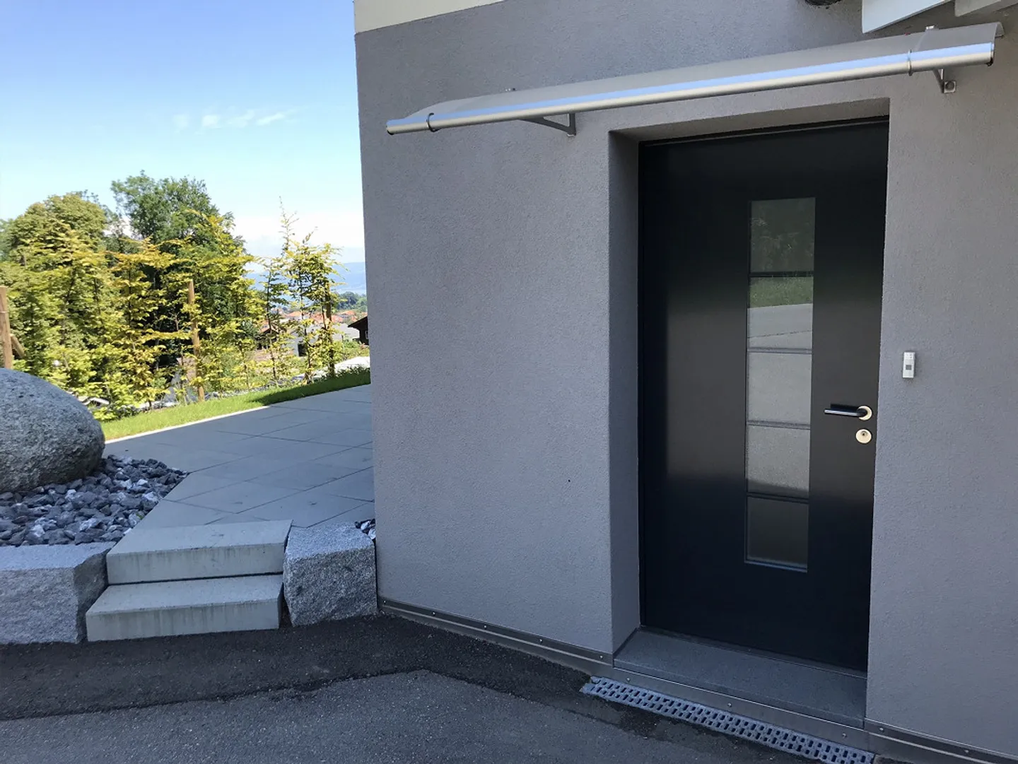 Dream apartment with beautiful lake view - Photo 11 of 14