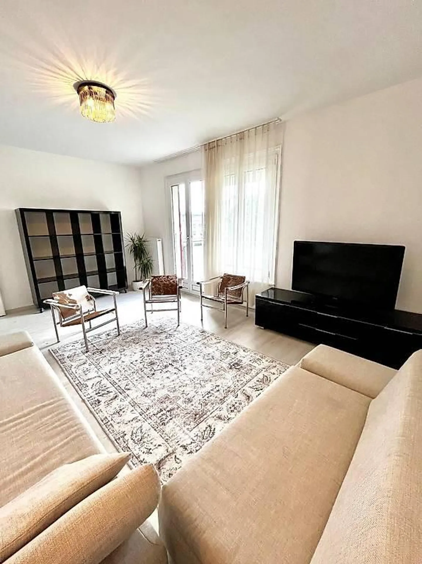 75m2 Wohnung in Prilly 2300fr 3,5p - Foto 1 von 5