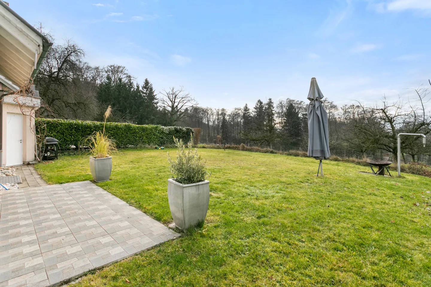 Living happiness on the outskirts - ideal for families - Photo 1 of 7