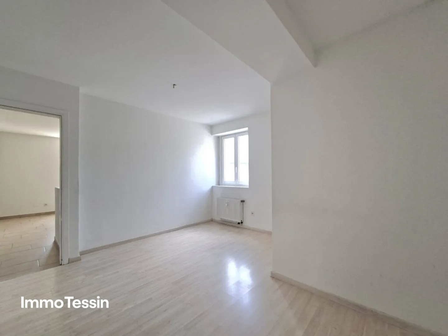 Belle appartement de 2 pièces dans une maison de 4 parties à quelques minutes de Lugano - Photo 5 sur 10