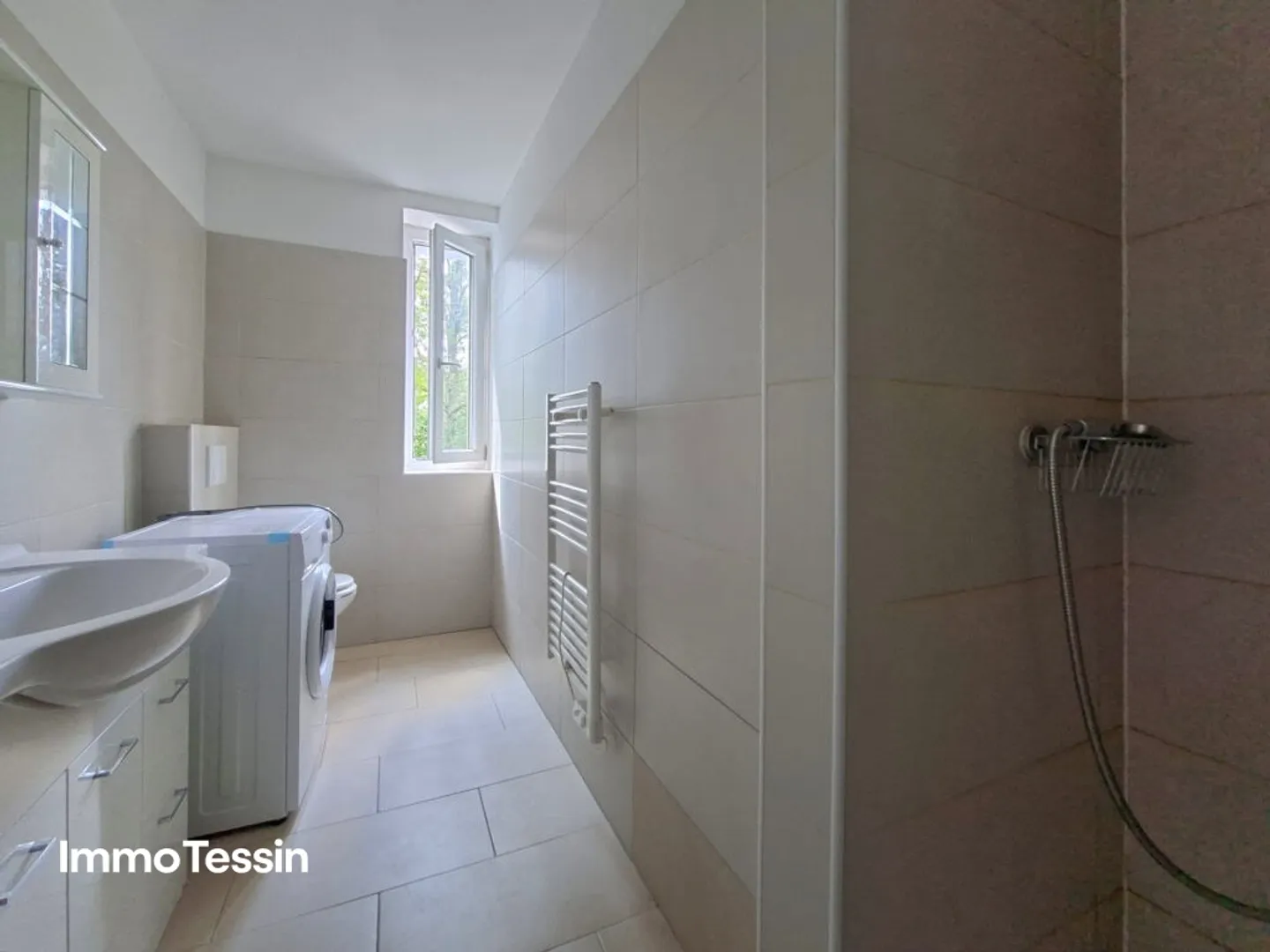 Belle appartement de 2 pièces dans une maison de 4 parties à quelques minutes de Lugano - Photo 9 sur 10