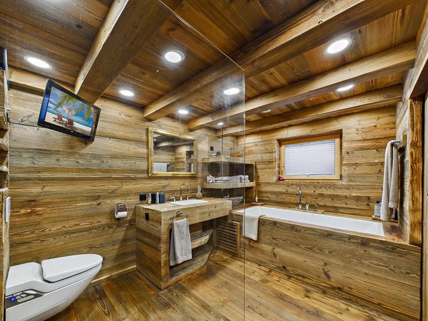 Chalet for sale - Photo 5 of 6