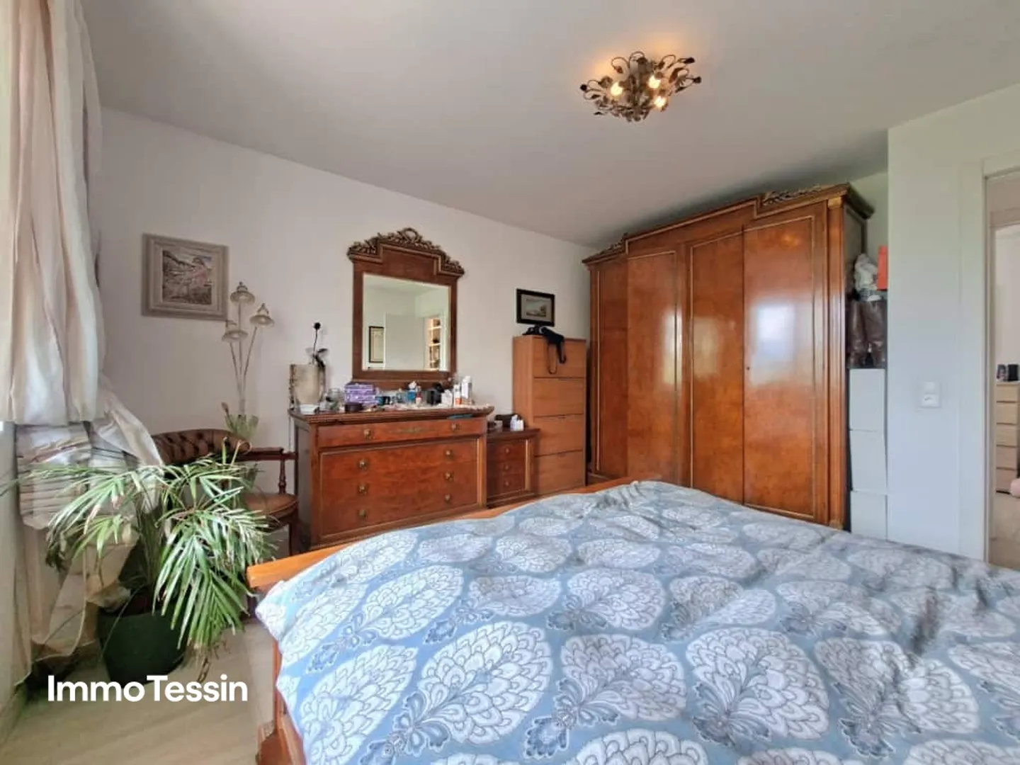 Appartement de 4 pièces avec jardin et balcon dans une maison de 4 parties à quelques minutes de Lugano - Photo 8 sur 12