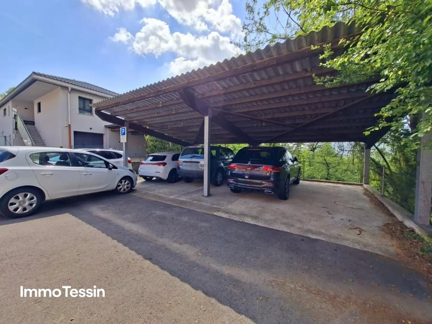 Appartement de 4 pièces avec jardin et balcon dans une maison de 4 parties à quelques minutes de Lugano - Photo 11 sur 12