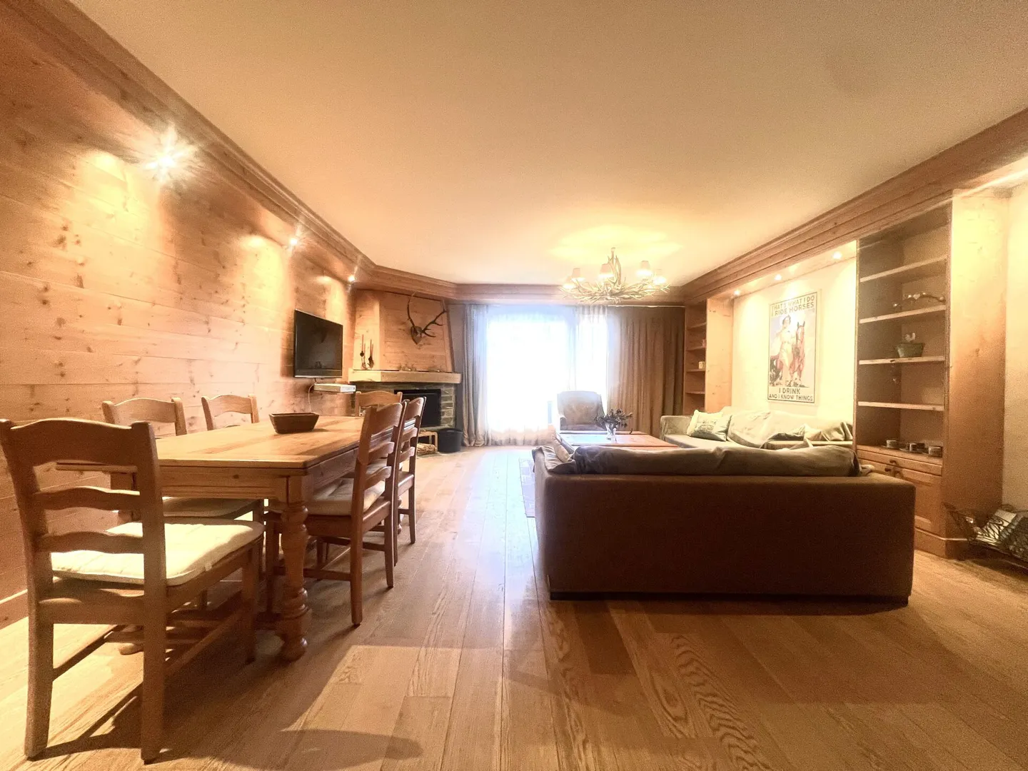APPARTEMENT MAGNIFIQUE AU CENTRE DE CRANS-MONTANA - Photo 4 sur 9