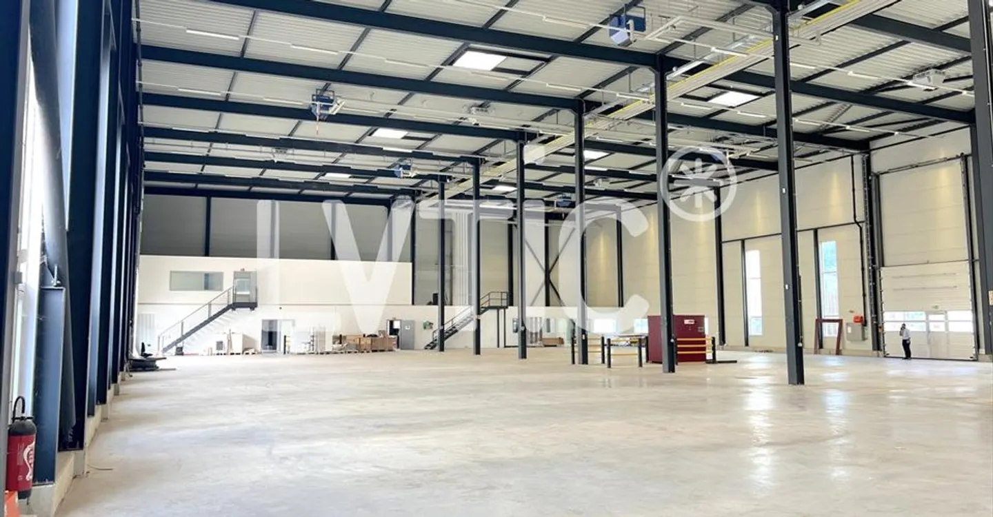 Industriehalle, Büros von 1080 m2 zur Miete nahe Sion - Vétroz - Foto 8 von 10