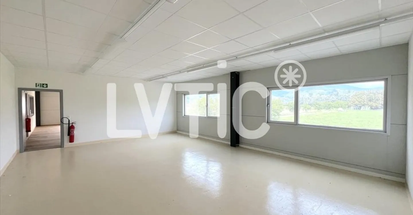 Industriehalle, Büros von 1080 m2 zur Miete nahe Sion - Vétroz - Foto 10 von 10