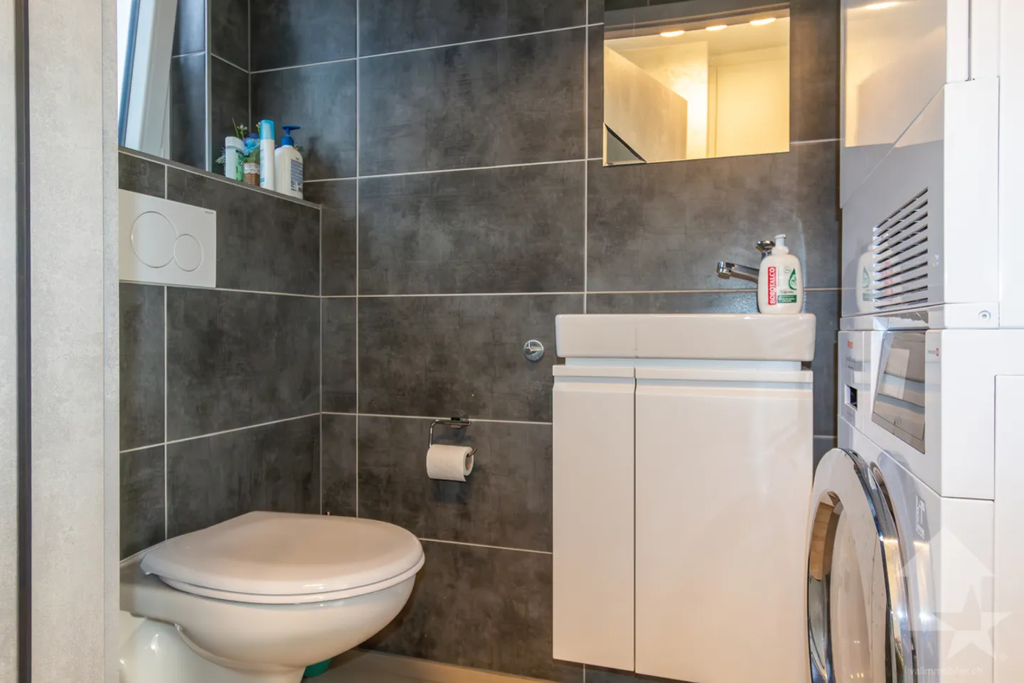 Moderne 6-Zimmer-Villa mit schönen Außenbereichen - Foto 23 von 23