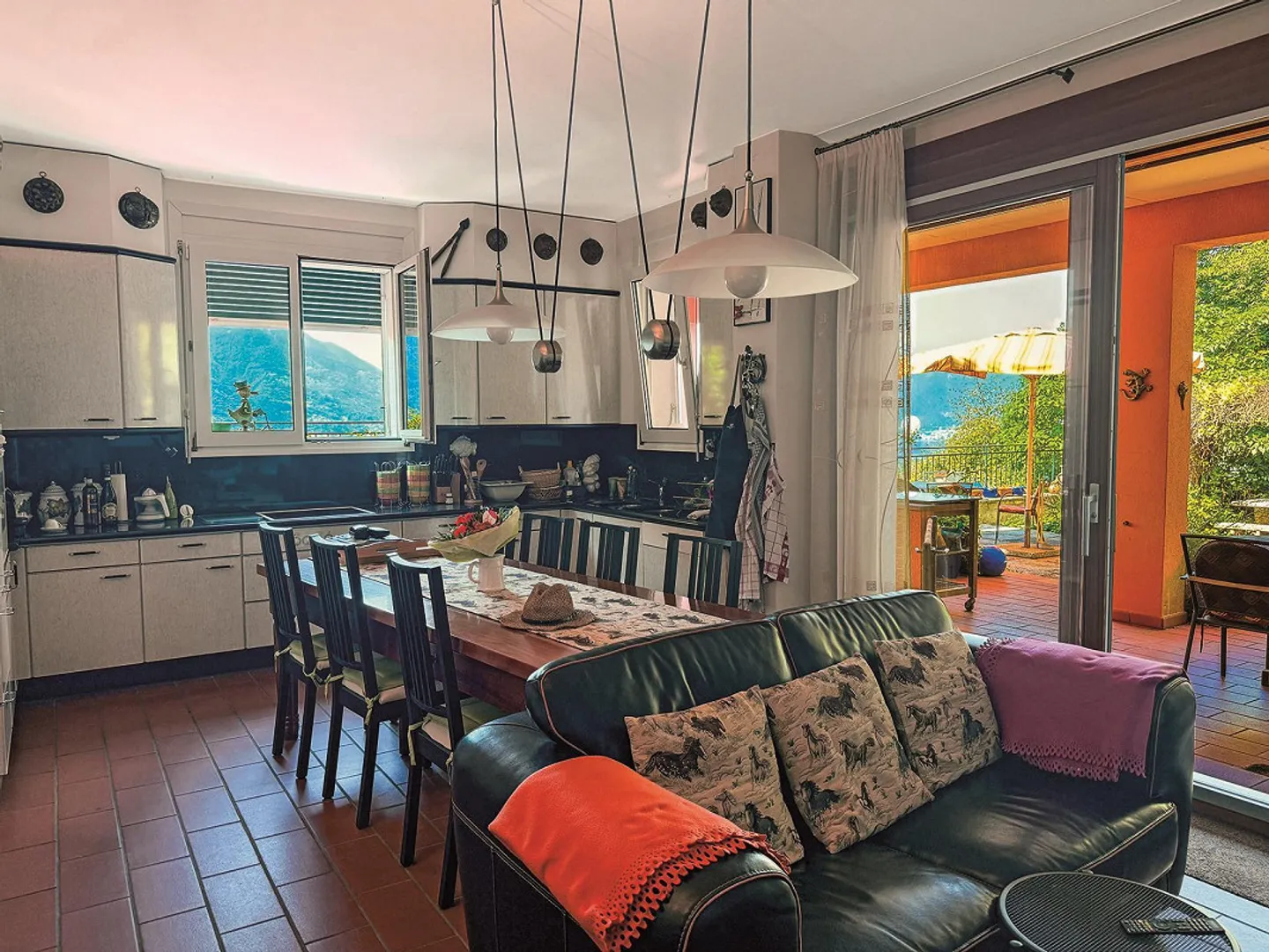 Villa in der Natur mit Panoramablick auf den Lago Maggiore - Foto 5 von 21