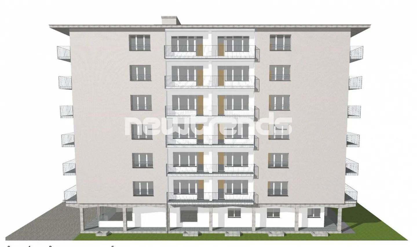 Mendrisio, rental building in the city center with storage, 13 garages - Photo 1 of 19