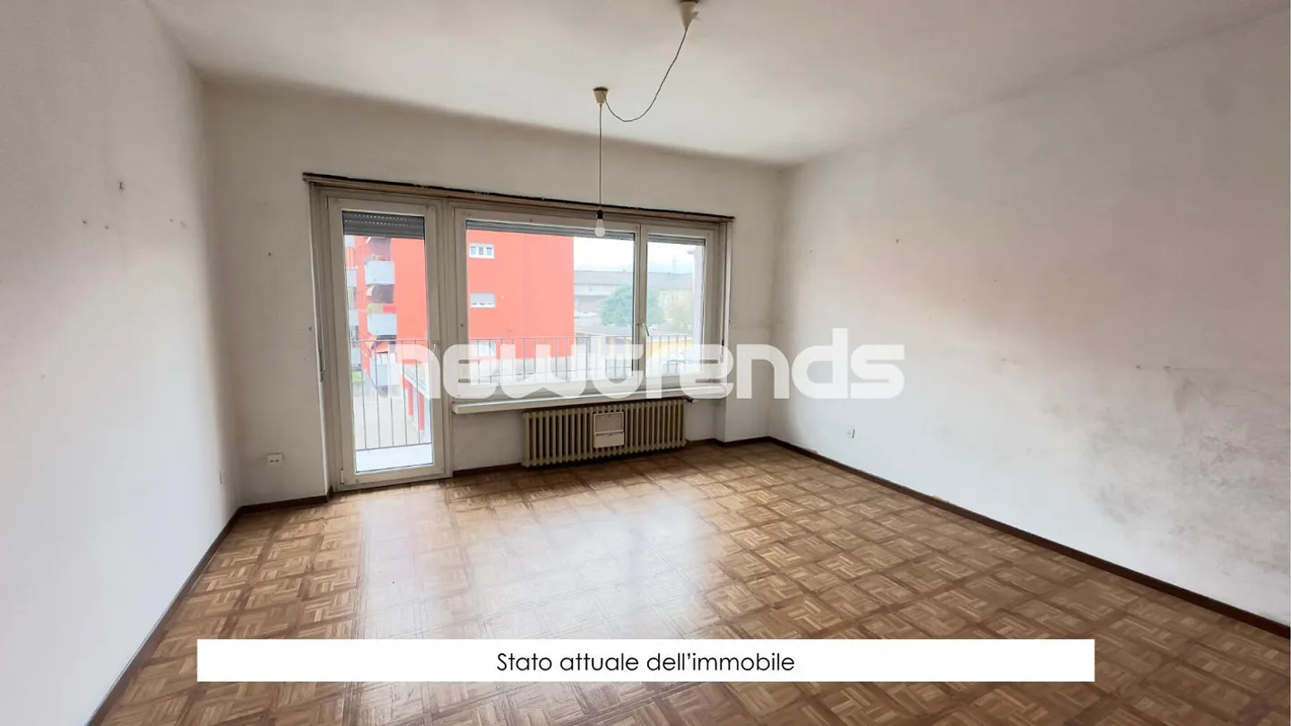 Mendrisio, rental building in the city center with storage, 13 garages - Photo 18 of 19