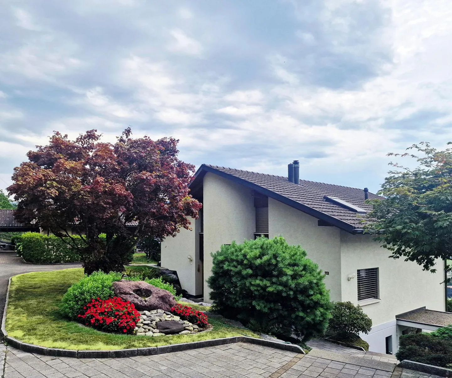 Casa residenziale di 5,5 stanze nella posizione più bella con vista sul lago e sulla montagna - Foto 8 di 29