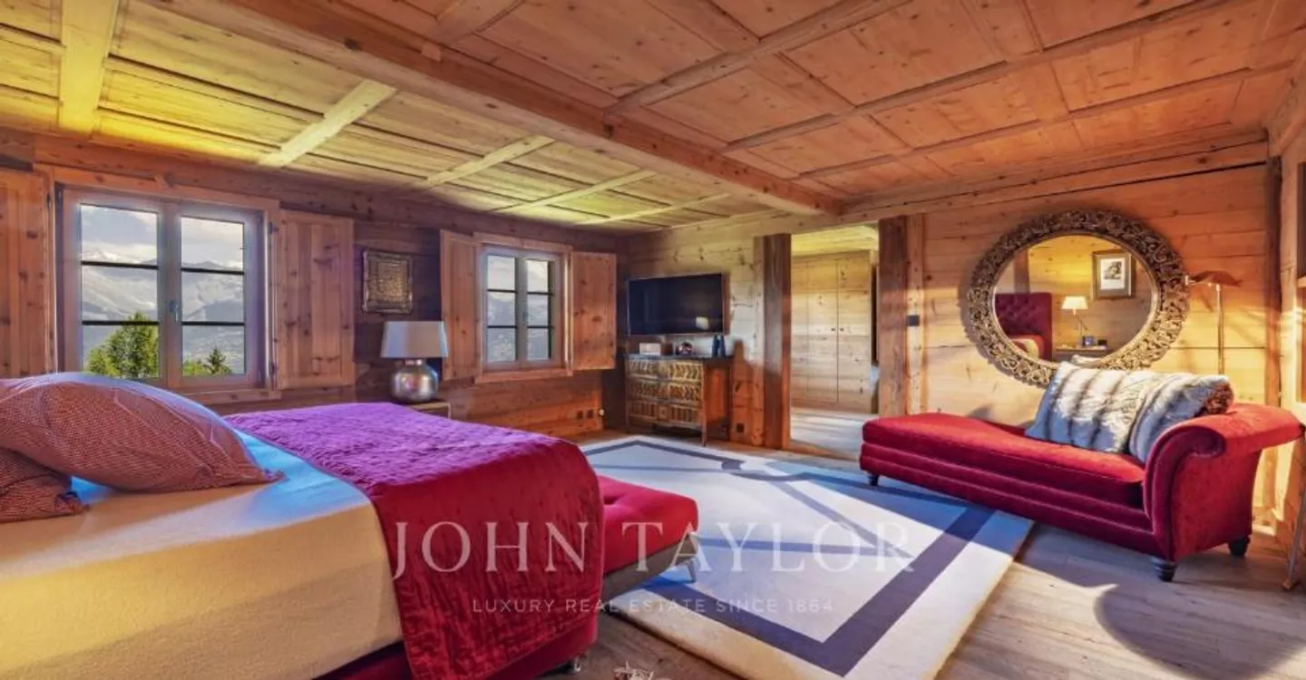 Chalet Historique avec Vue Époustouflante - Photo 3 sur 10