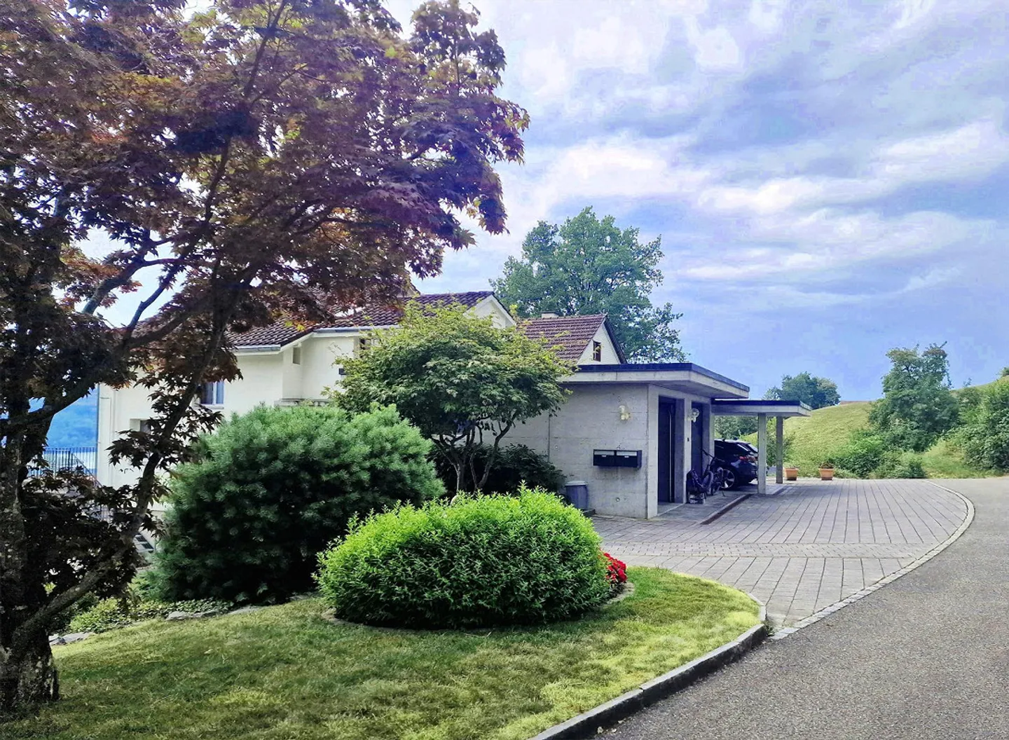 Casa residenziale di 5,5 stanze nella posizione più bella con vista sul lago e sulla montagna - Foto 11 di 29