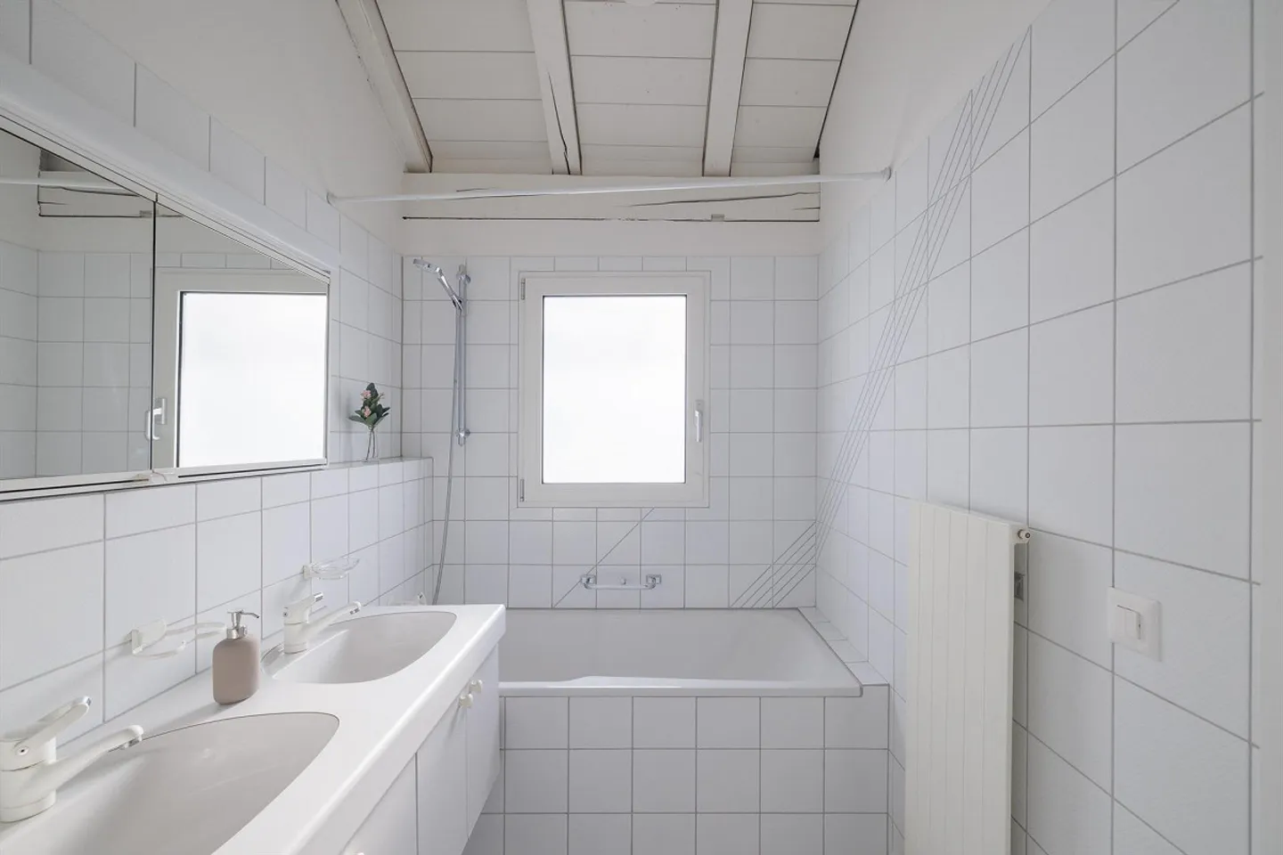 Charmante Dachgeschosswohnung in St. Gallen - Foto 8 von 10