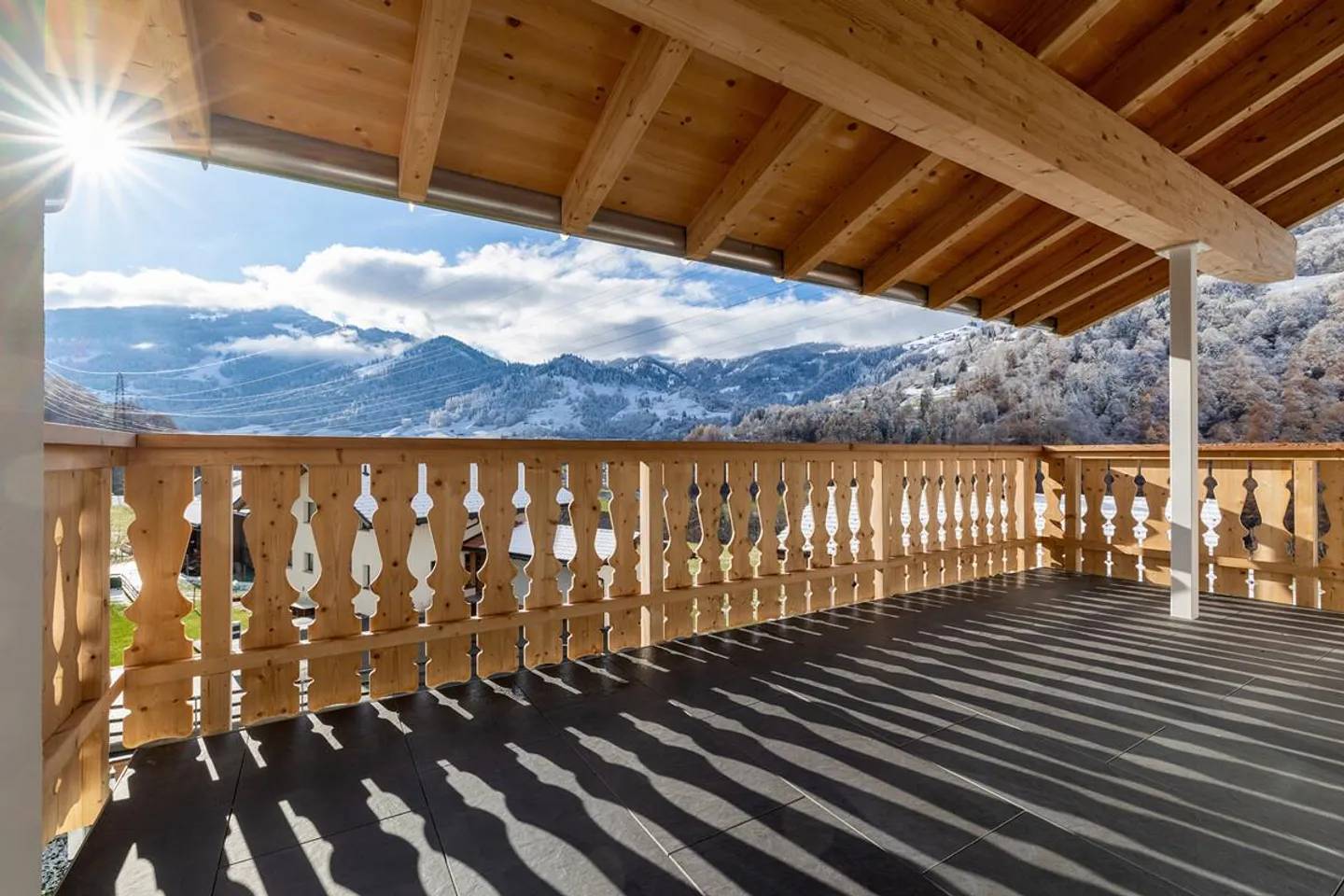 First occupancy above Schiers: alpine holiday apartment in the attic - Photo 4 of 6