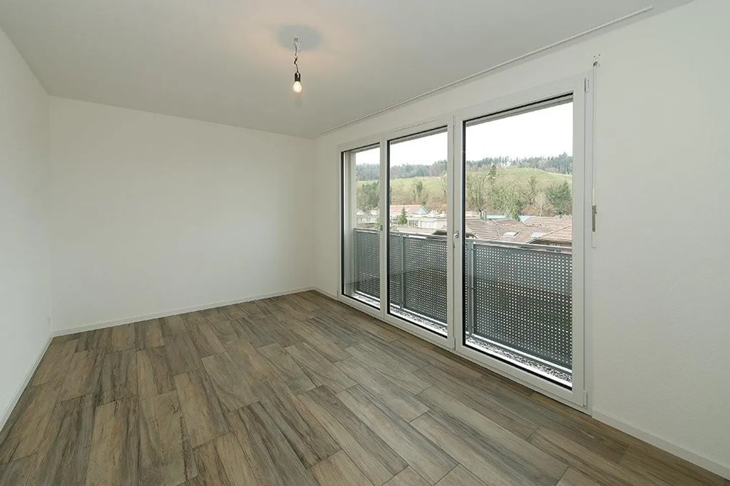 Living happiness at first sight - Photo 3 of 6