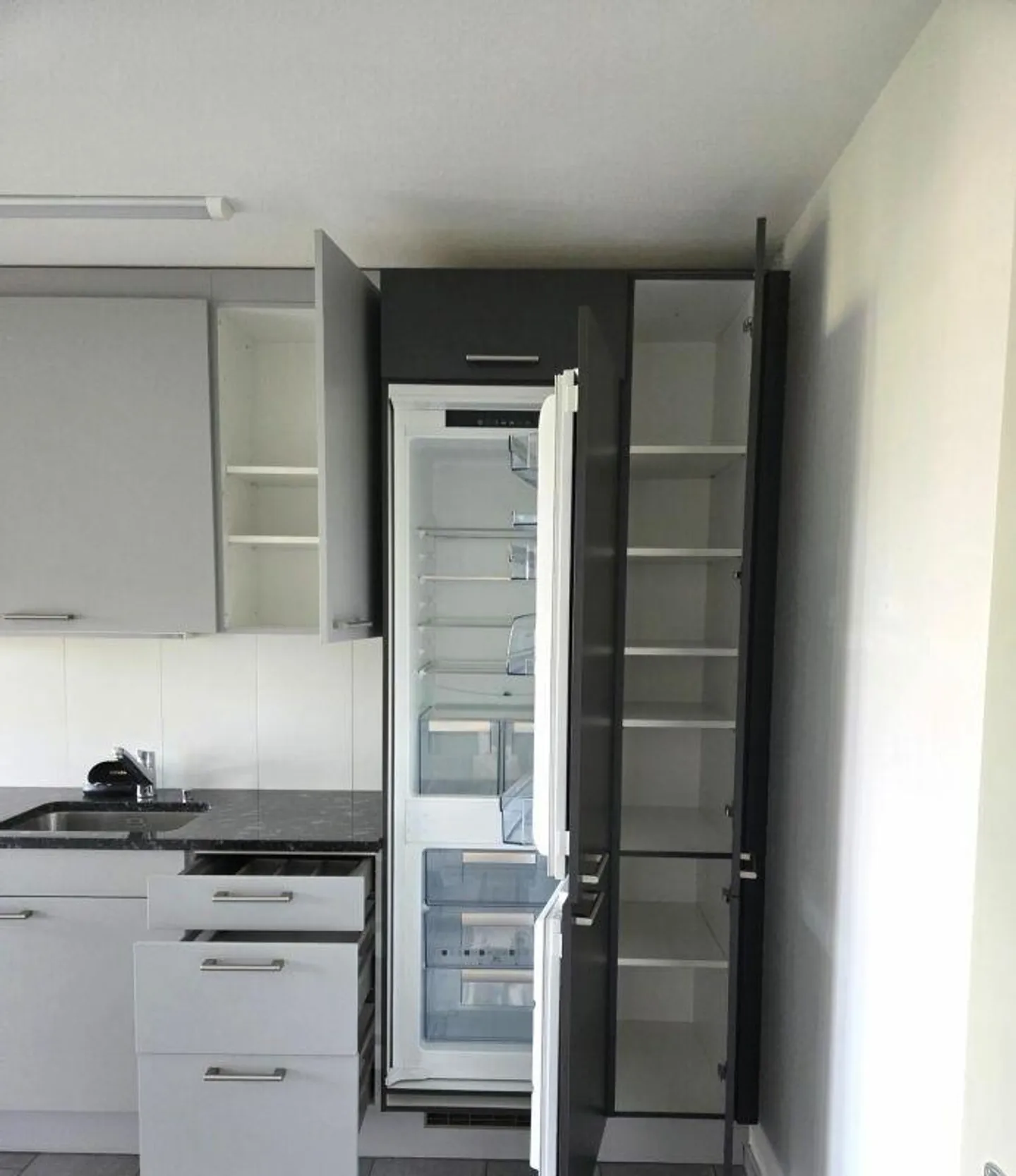 Superbo appartamento con cucina ristrutturata, bagno ristrutturato e meraviglioso... - Foto 3 di 11