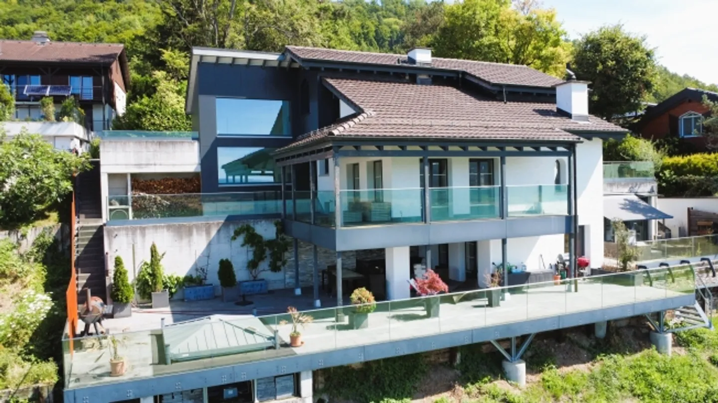 Vivere esclusivo con vista: casa di 8 stanze con appartamento - Foto 3 di 13